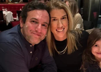 I gave birth to my baby, then I checked my work email. I thought I was in control, until I nearly lost myself.