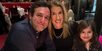 I gave birth to my baby, then I checked my work email. I thought I was in control, until I nearly lost myself.