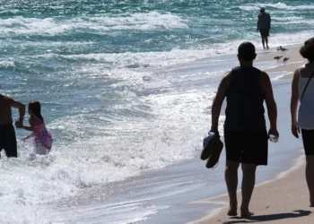 The risks of ‘ghost vacationing’ over the holidays