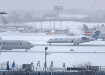 ‘Misery Map’ shows holiday travel chaos on both coasts with canceled and delayed flights