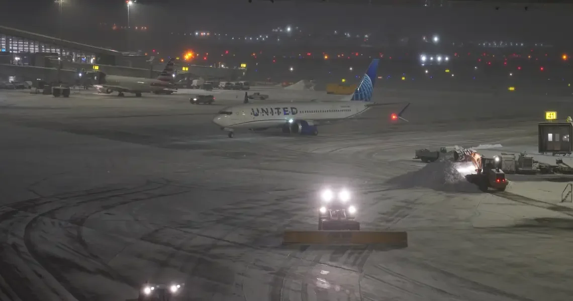 Buckle up for more blizzard-induced flight delays across the East Coast and Midwest