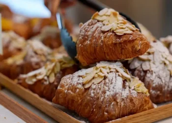 The 5 red flags a Michelin-star pastry chef looks for when visiting a bakery