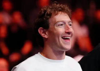 Manus’ cofounder shared 2 photos showing he has something in common with Meta’s Mark Zuckerberg