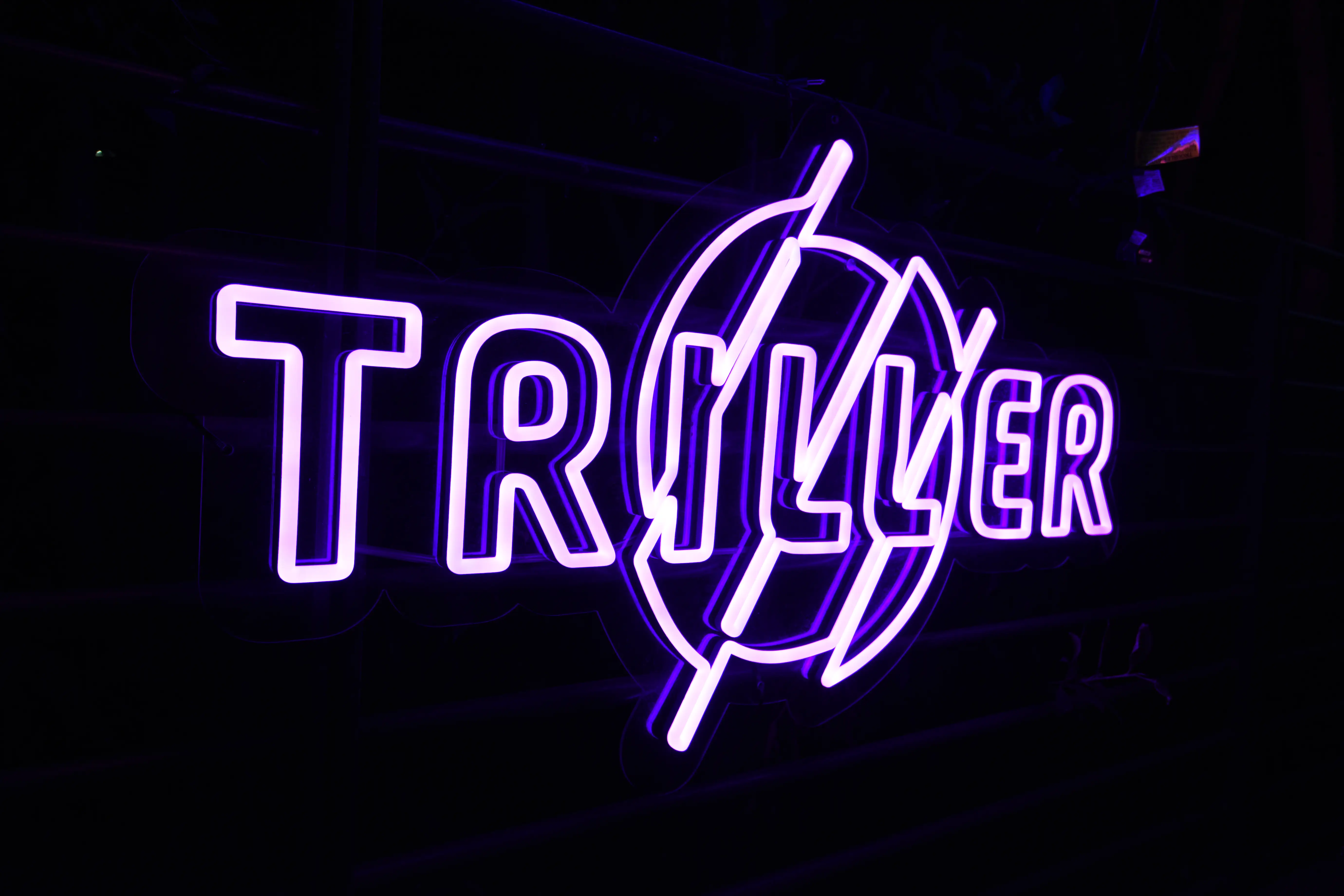 Triller logo.