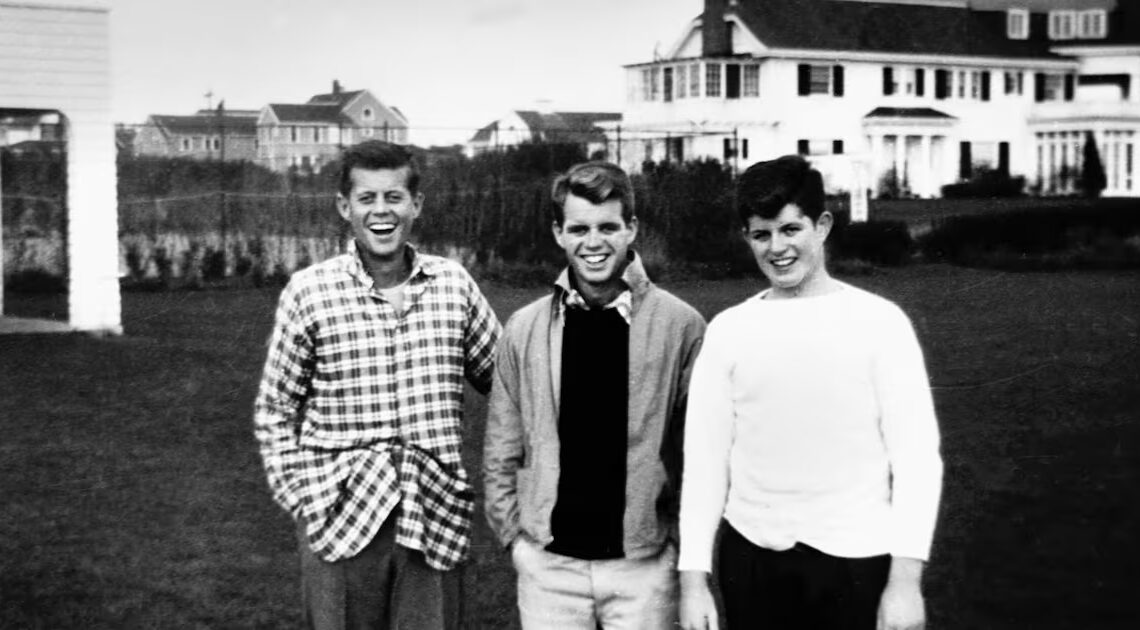 How Tragedy Stalks the ‘Cursed’ Kennedys
