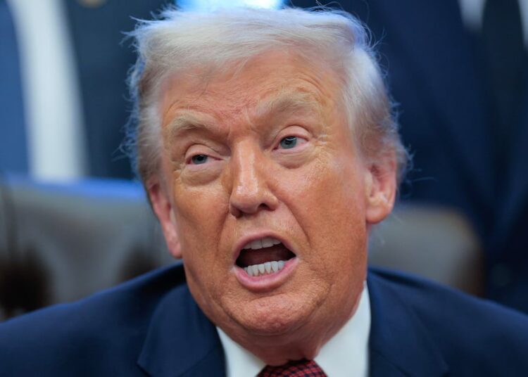 Trump, 79, Demands Aging Right-Wing SCOTUS Justices Stay in Their Jobs