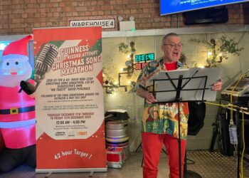 Man sings Christmas songs for 42 hours straight, attempts world record