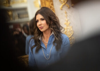 DHS fast-tracked $1 billion contract to pro-Trump donor’s company