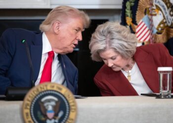 Trump tweets, White House staff disruptions trigger 2017 déjà vu