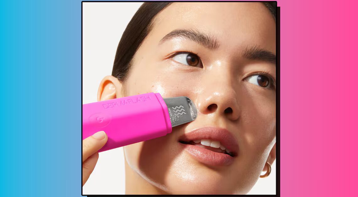 Scouted: This Pore Cleaning Tool Is the Next Best Thing to Professional Extractions