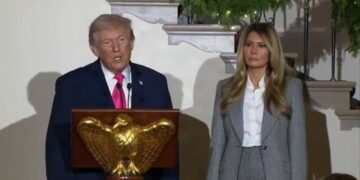 Melania Stares Blankly While Trump Lectures on Holiday Decorations