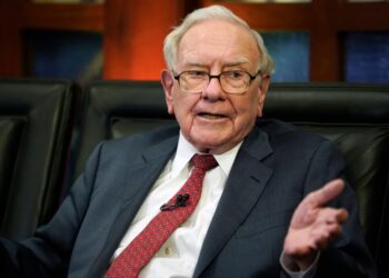 Warren Buffett plans to keep coming to the office every day, despite stepping down as Berkshire CEO at 94 years old
