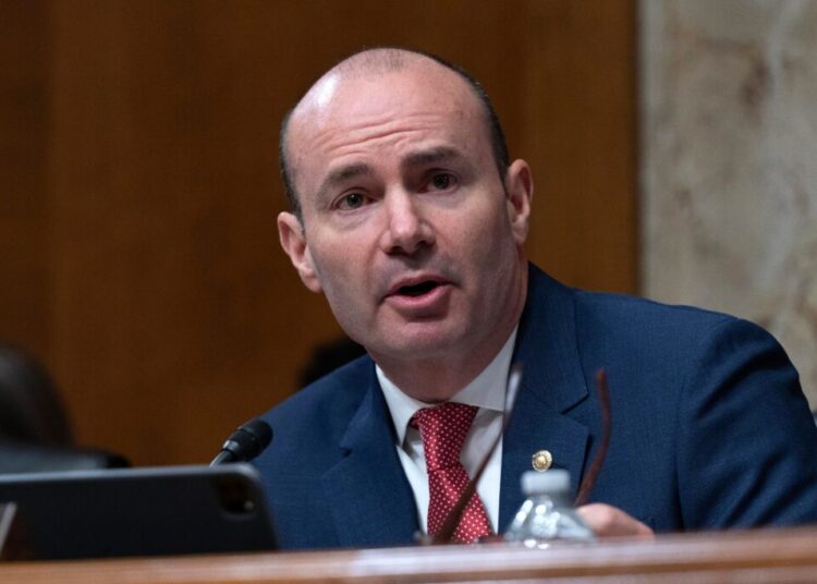 To stop drug boats, GOP lawmakers want to license pirates of the Caribbean