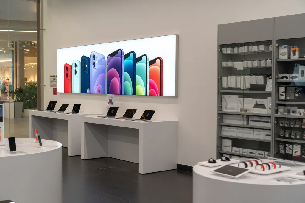 Apple has released emergency security updates to fix two zero-day vulnerabilities that attackers actively exploited in highly targeted attacks. 