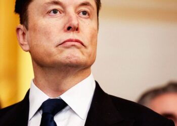 Why SpaceX Is Finally Gearing Up to Go Public