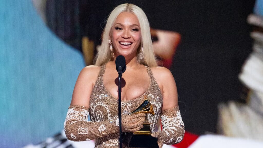 Beyoncé Becomes 5th Musician to Reach Billionaire Status