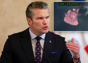 White House says admiral ordered second strike on Venezuelan drug boat: ‘Right to take them out’