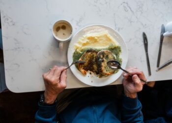 London’s original fast food is making a comeback. Bring on the jellied eels.