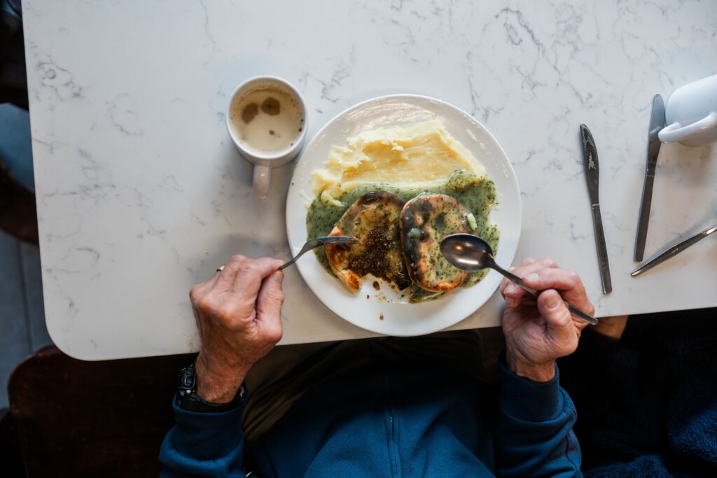 London’s original fast food is making a comeback. Bring on the jellied eels.