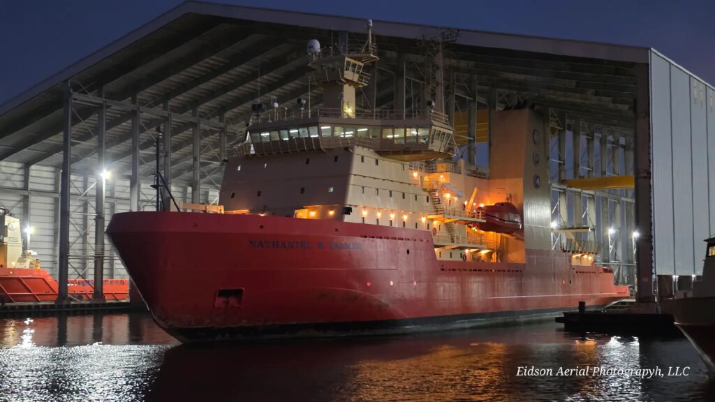 U.S. to lose ground in Antarctica after pulling out last research ship, scientists say