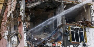 Russian attack pummels Kyiv as Zelensky prepares to meet Trump