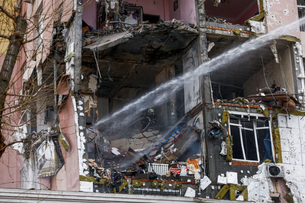 Russian attack pummels Kyiv as Zelensky prepares to meet Trump