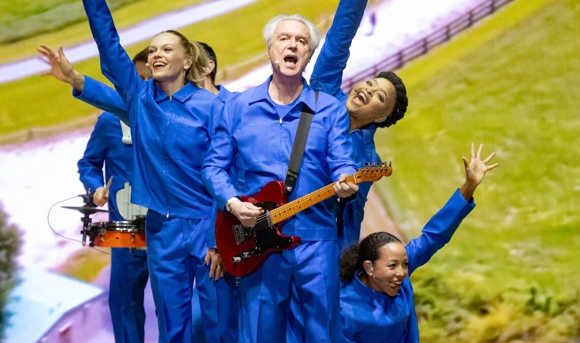 David Byrne Has the Perfect Playlist for All You Christmas Music Haters