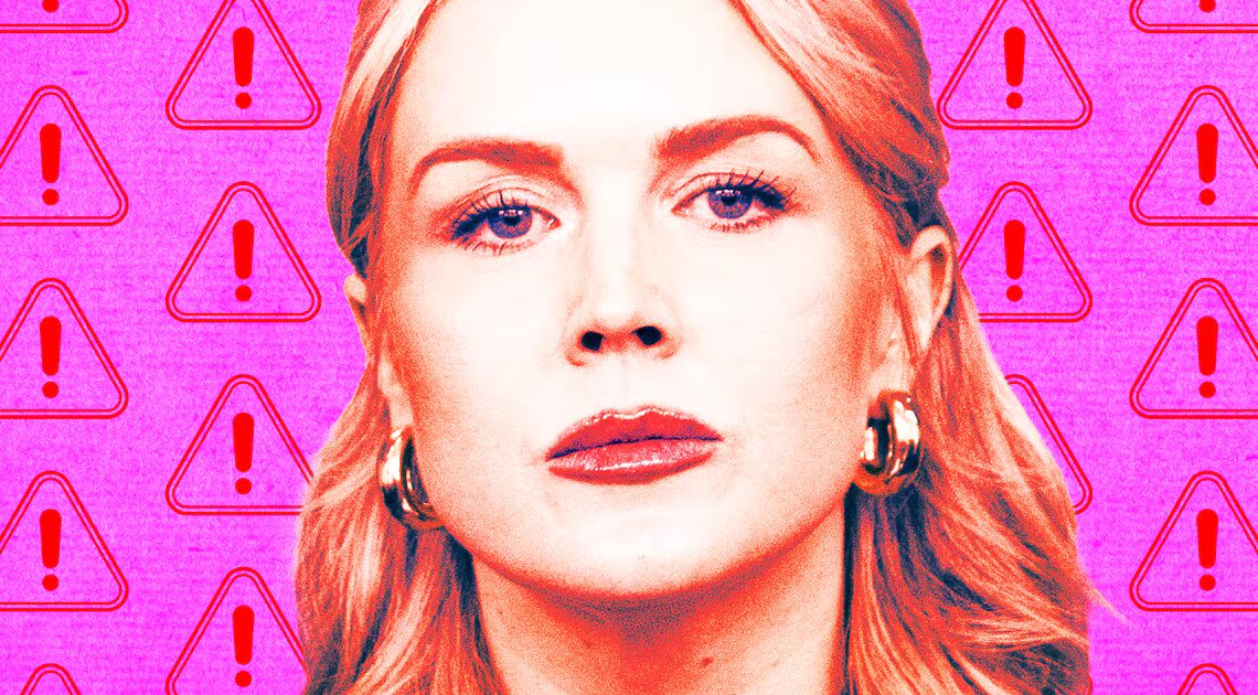 Pregnant Leavitt Given Dire Health Warning on Her Signature Look