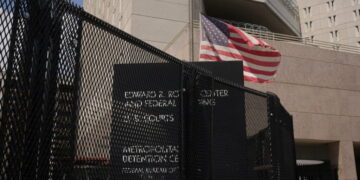 Man Charged With Throwing Molotov Cocktails at Federal Building in L.A.