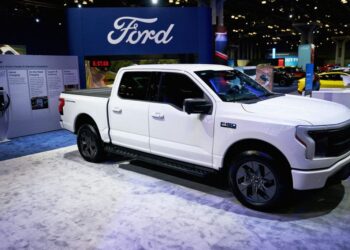 Ford Kills the All-Electric F-150 as It Rethinks Its EV Ambitions