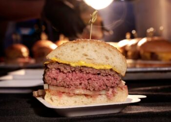 What a top food safety expert won’t order for dinner