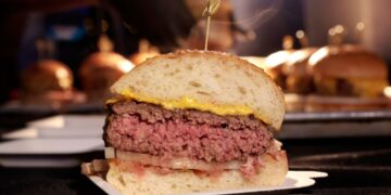 What a top food safety expert won’t order for dinner