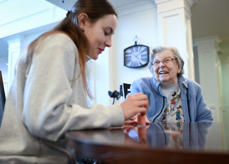 GlamourGals bring more than manicures to nursing home visits