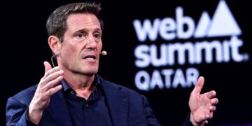 Kevin Mayer Predicts the ‘Price Is Going to Go Higher’ in Paramount-Netflix Bidding War for Warner Bros. Discovery