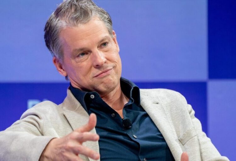 Top analyst says Netflix’s $72 billion bet on Warner Bros. isn’t about the ‘Death of Hollywood’ at all. It’s really about Google