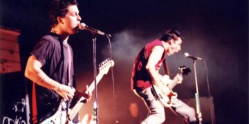 On This Day in 1997, Green Day Released a Song They Called the ‘Most Punk,’ Despite It Sounding the Least Punk