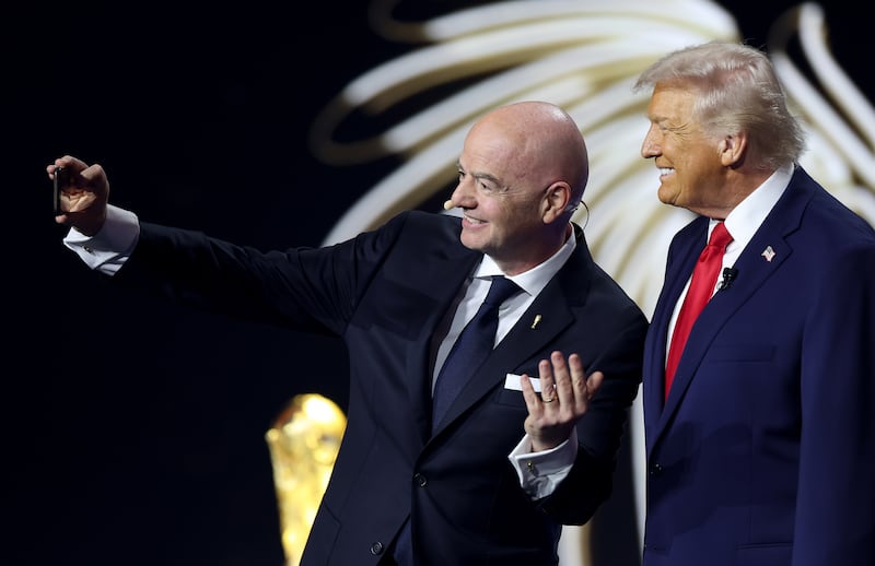 Giovanni Infantino (left) with President Donald Trump (right)