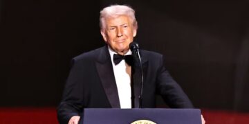 Kennedy Center Threatens Musician Who Pulled Out of Holiday Show After Trump Rebrand