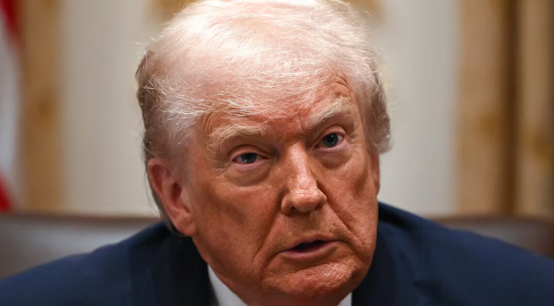 Trump Dumps ‘War Crimes’ Strike Scandal on Pentagon Pete