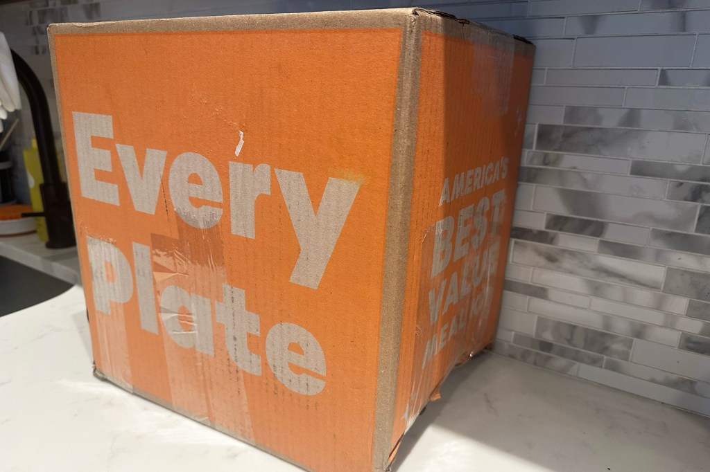 Orange EveryPlate box
