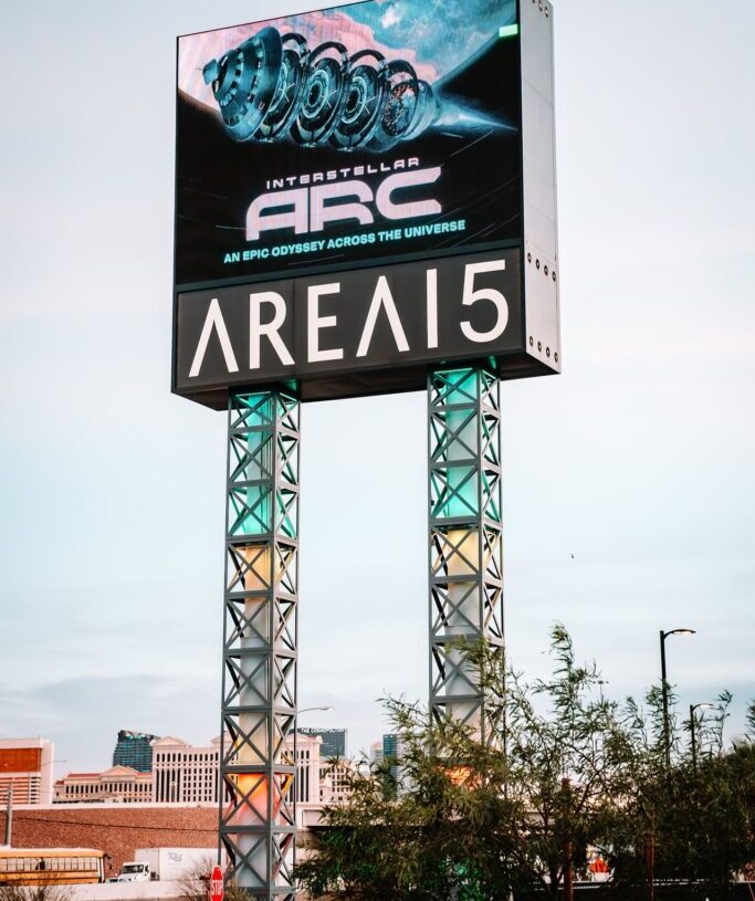 Interstellar Arc Serves Up Alien Foxes, Exoplanets, and VR Carl Sagan