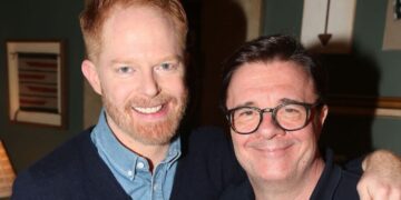Jesse Tyler Ferguson Recalls Mortifying Exchange With Nathan Lane After Robin Williams’ Death: ‘Did You Know Him?’
