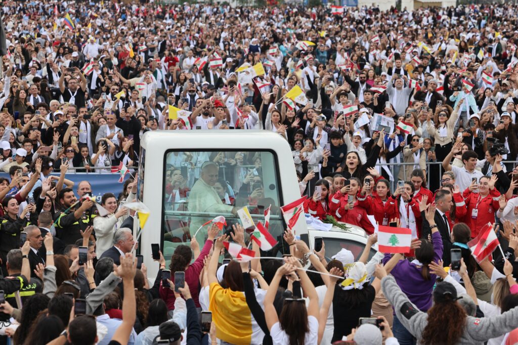Pope Leo, leaving Beirut, calls for peace in Middle East and Venezuela