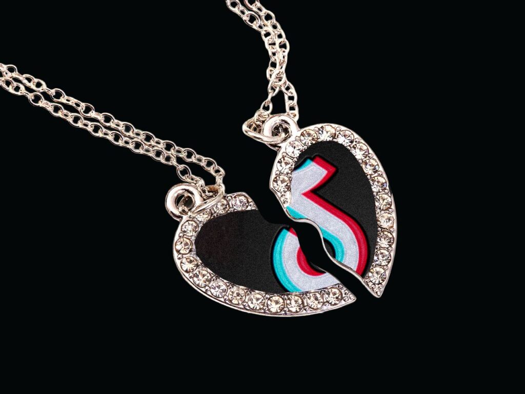 Kids and Teen Influencers in Australia Say ‘Bye-Bye’ to Social Media