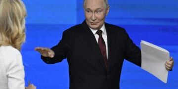 Putin tells a worried Russia it is winning the war, and economy doing great