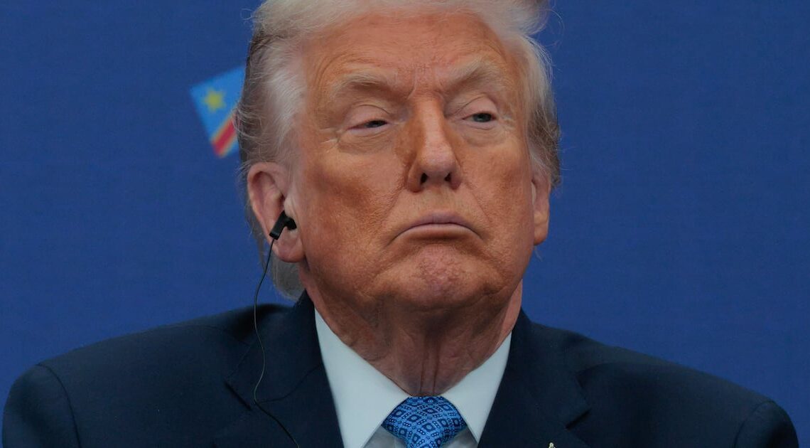 Fresh Pic Shows Donald Trump’s Troubled Hand Is Not Getting Better