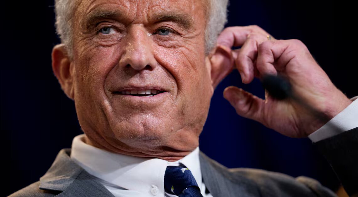 RFK Jr., 71, Turns Up at DJ’s Aspen Show Surrounded by Federal Agents