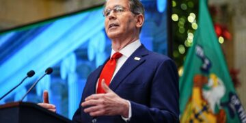 Administration asks the ultra-wealthy for ‘Trump accounts’ donations