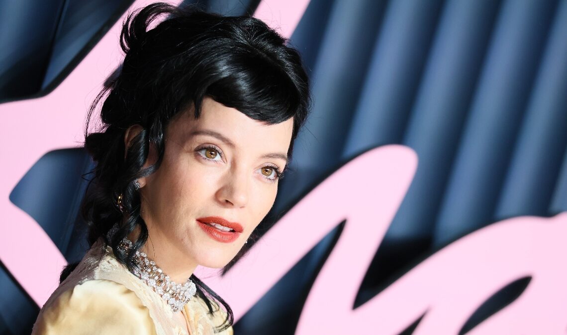 Lily Allen Releases ‘West End Girl’ on Butt Plug-Shaped USB Drives: ‘For Data Storage Only’