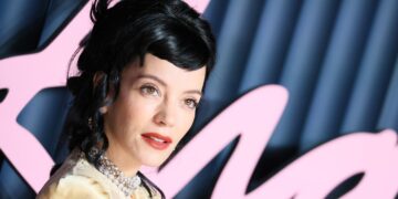 Lily Allen Releases ‘West End Girl’ on Butt Plug-Shaped USB Drives: ‘For Data Storage Only’